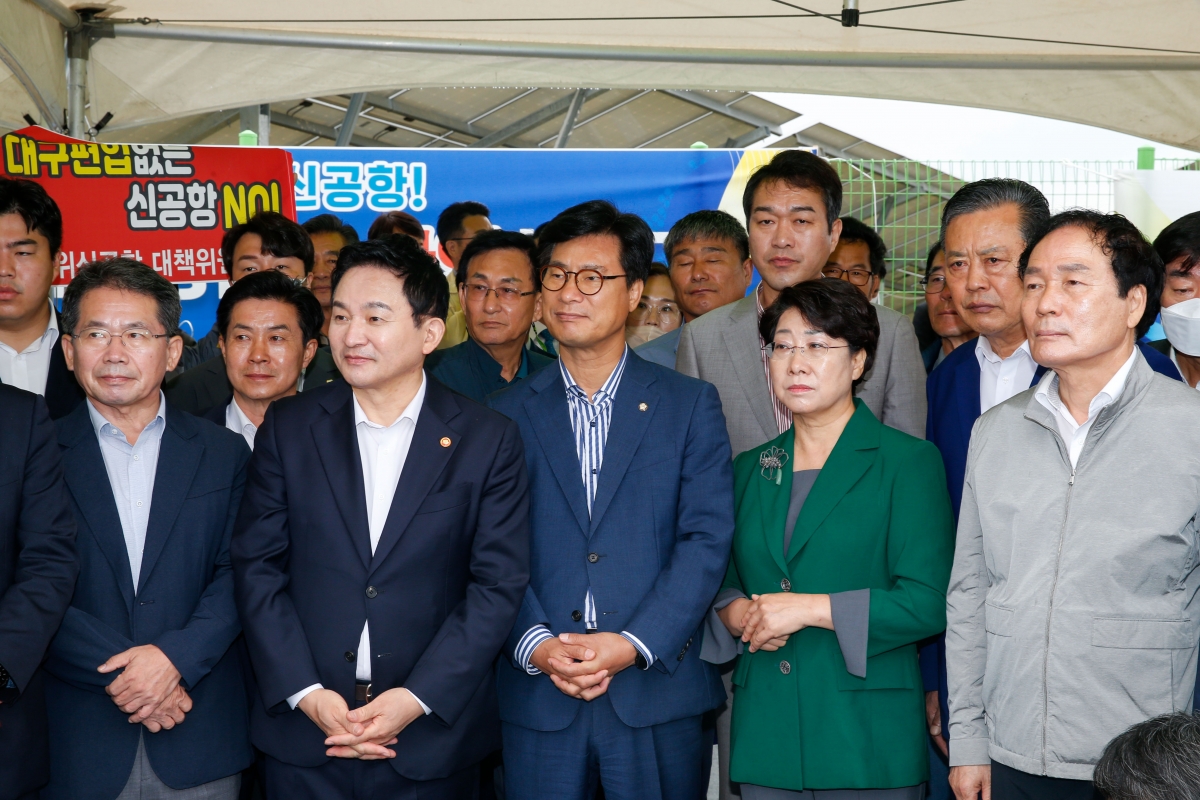20220926-047[_P7U4520-1-원희룡 국토교통부장관 대구경북신공항 예정지 방문.jpg
