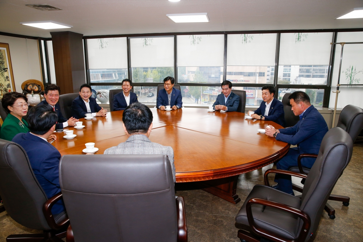 20220926-009[_P7U4407-1-원희룡 국토교통부장관 초청 구미현안 보고회.jpg
