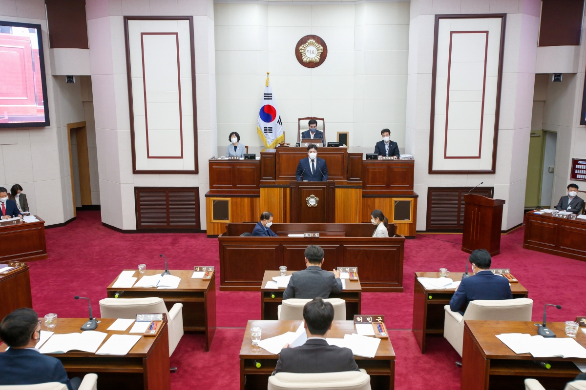 20220923-045[_P7U3536-제261회 제1차 정례회 제2차 본회의시 김정도 예산결산특별위원회간사 툭별위원회 심사결과보고.JPG