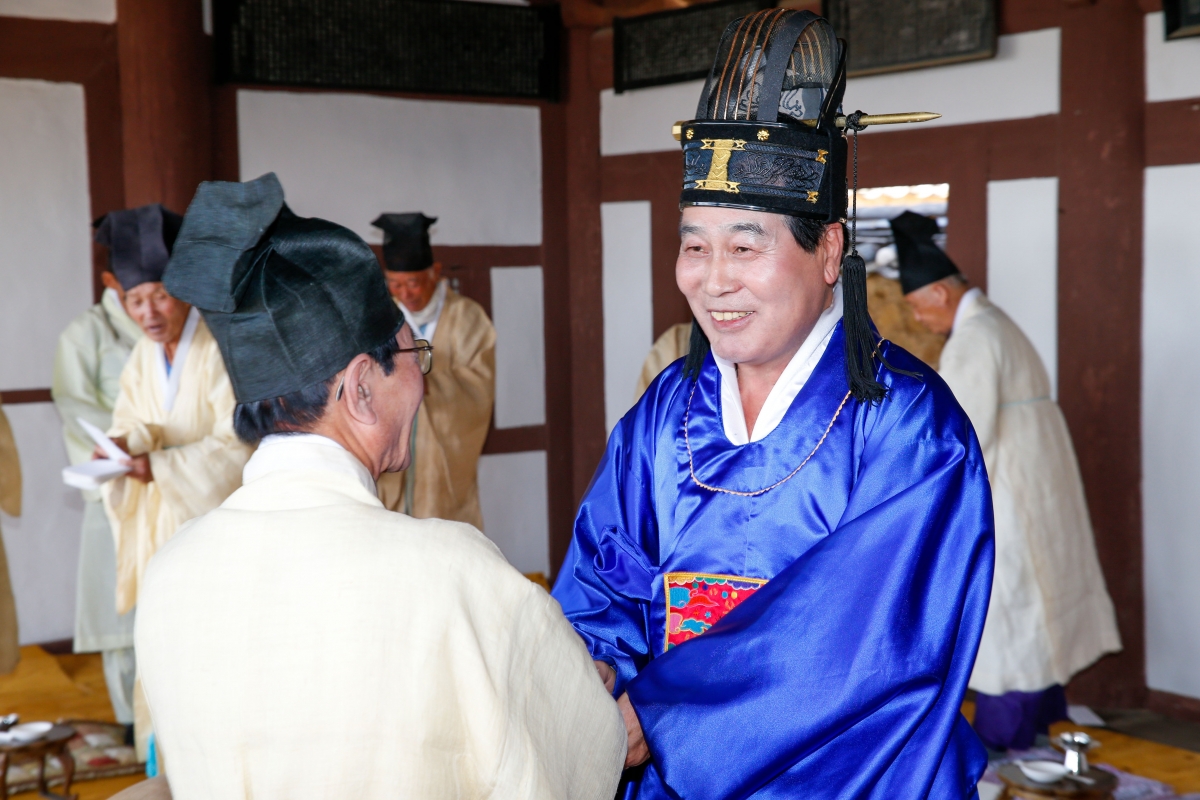 20221001-066[_P7U4977-1-금오서원 추계향사.jpg