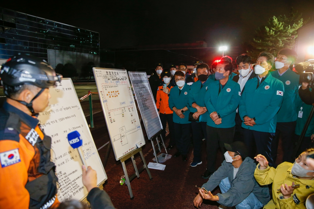 20221004-127[_P7U5770-1-주)한국옵티칼하이테크 화재 방문.jpg