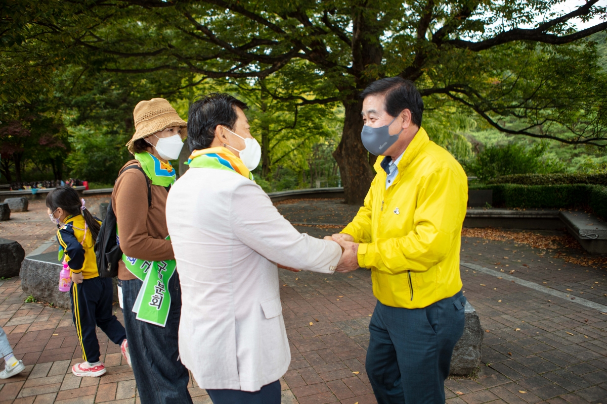 20221005-058[IMG_2490-탄소중립을 위한 영유아 숲길 걷기대회.JPG