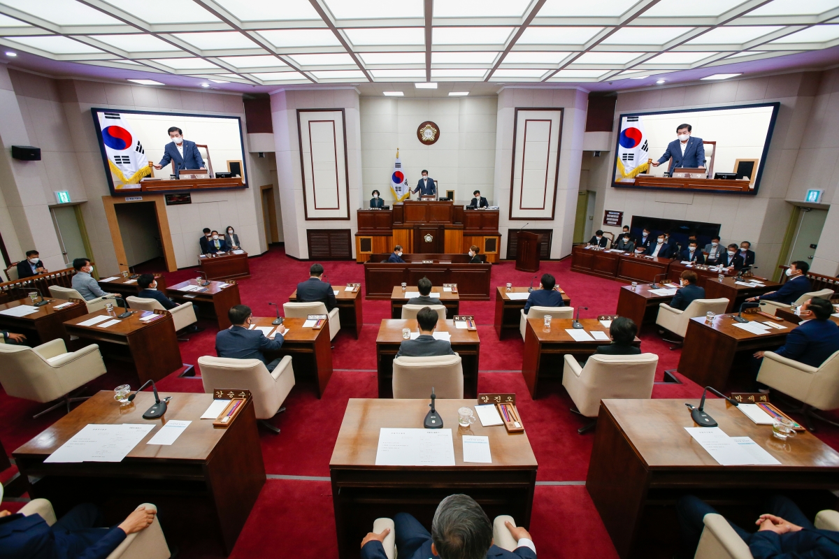 20221018-020[_P7U7027-제262회 임시회 제1차 본회의시 안주찬 의장 회의주재-1.jpg