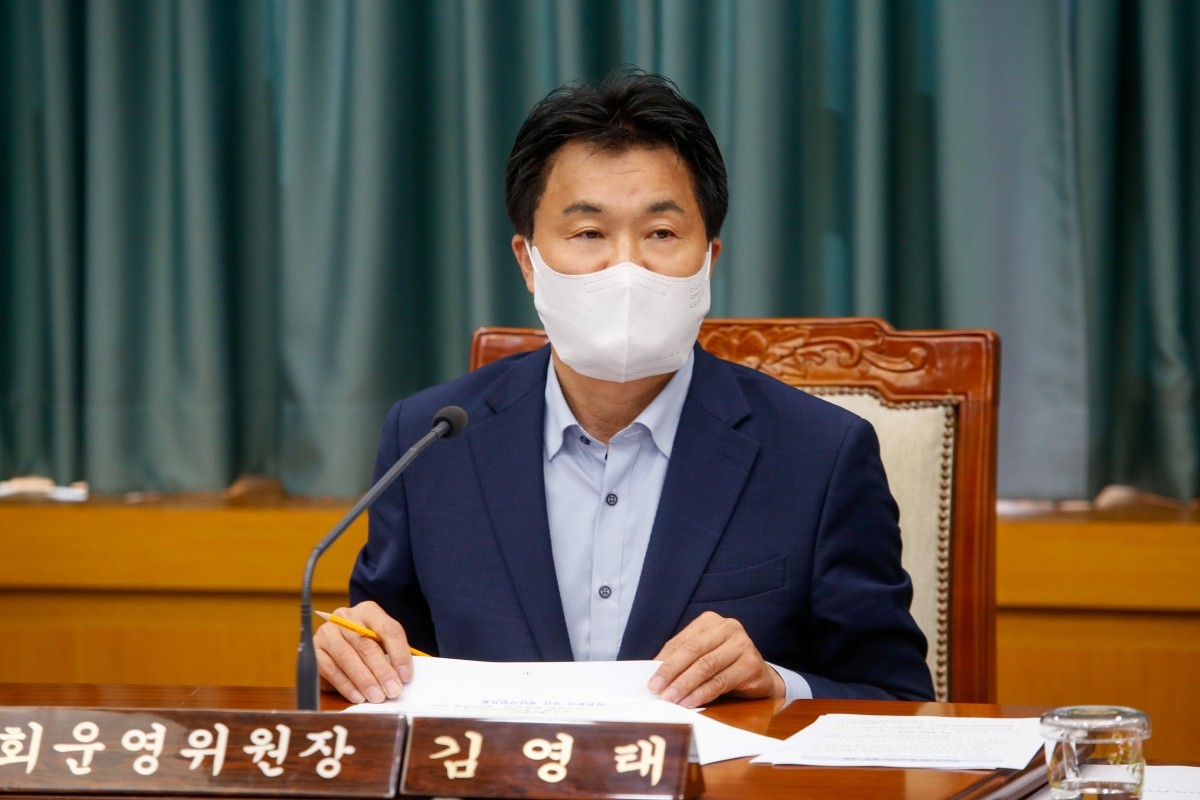 20221019-007[_P7U7206-제262회 임시회시 의회운영위원회 회의규칙안 심사활동.JPG