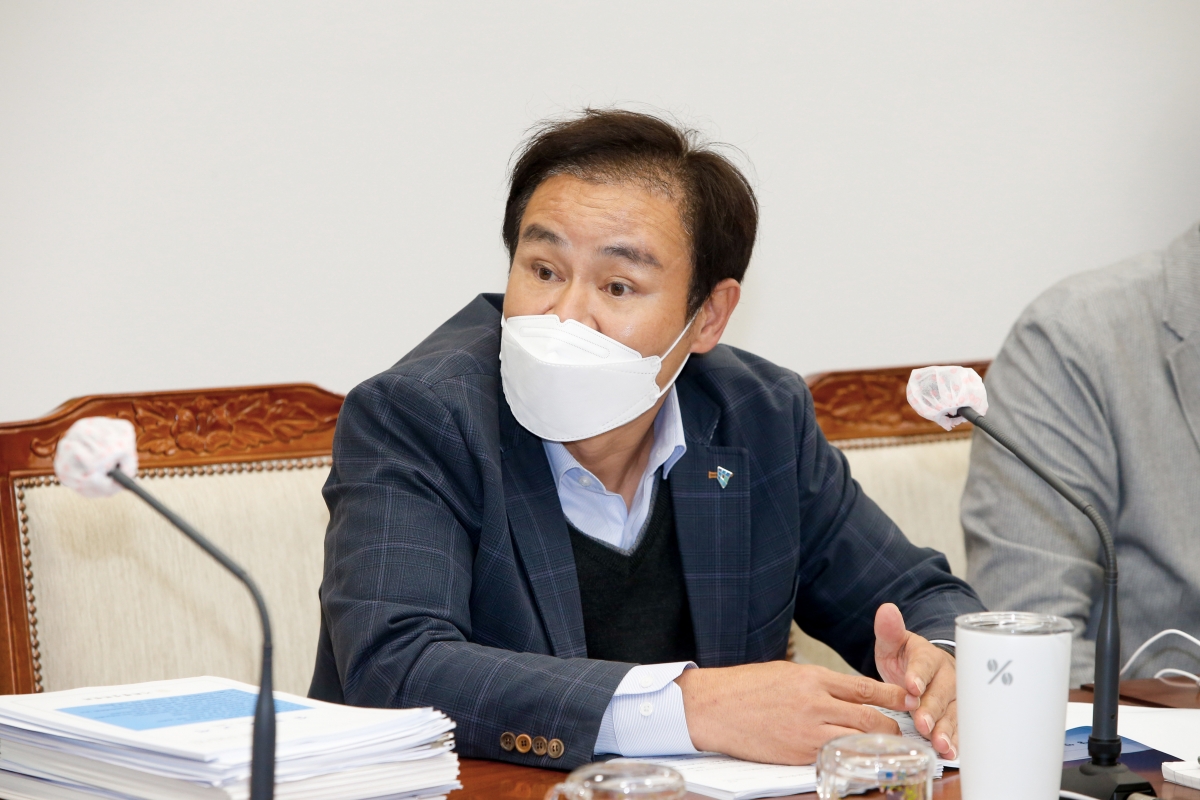 20221019-020[_P7U7234-제262회 임시회시 기획행정위원회 조례안 심사활동.JPG