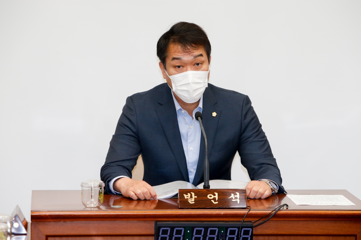 20221019-021[_P7U7243-제262회 임시회시 기획행정위원회 조례안 심사활동.JPG