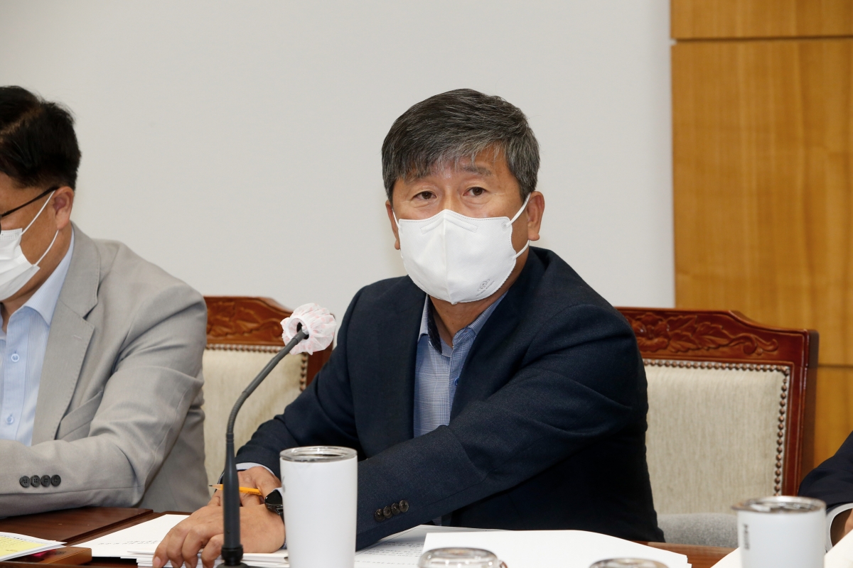 20221019-024[_P7U7252-제262회 임시회시 기획행정위원회 조례안 심사활동.JPG