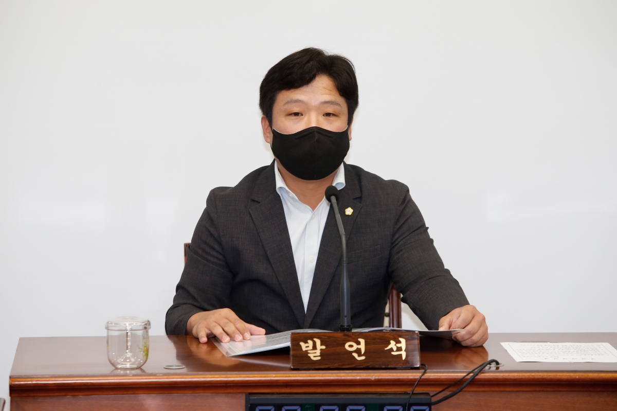 20221019-025[_P7U7259-제262회 임시회시 기획행정위원회 조례안 심사활동.JPG