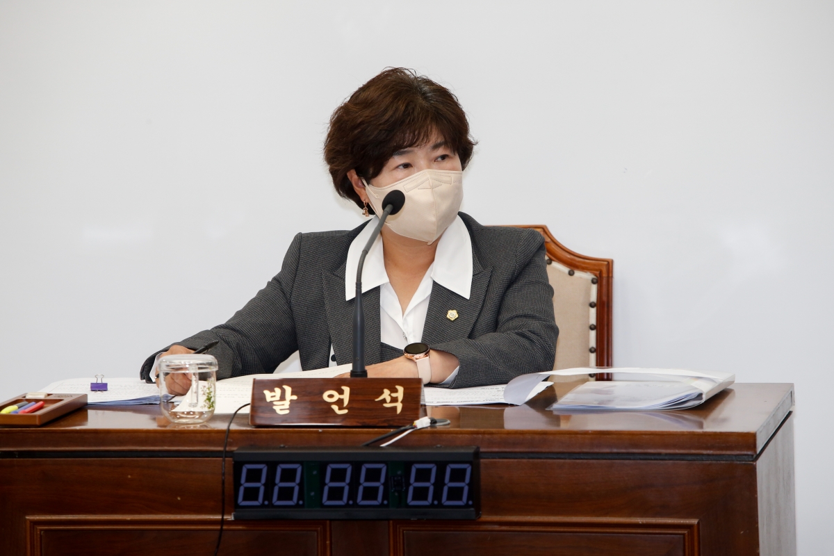 20221019-048[_P7U7277-제262회 임시회시 산업건설위원회 조례안 심사활동.JPG