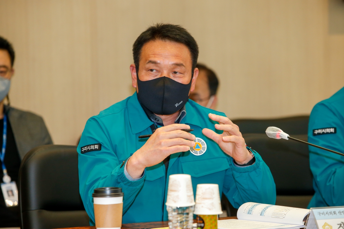 20221020-044[_P7U7536-제262회 임시회시 산업건설위원회 구미전자정보기술원 현장방문활동.JPG