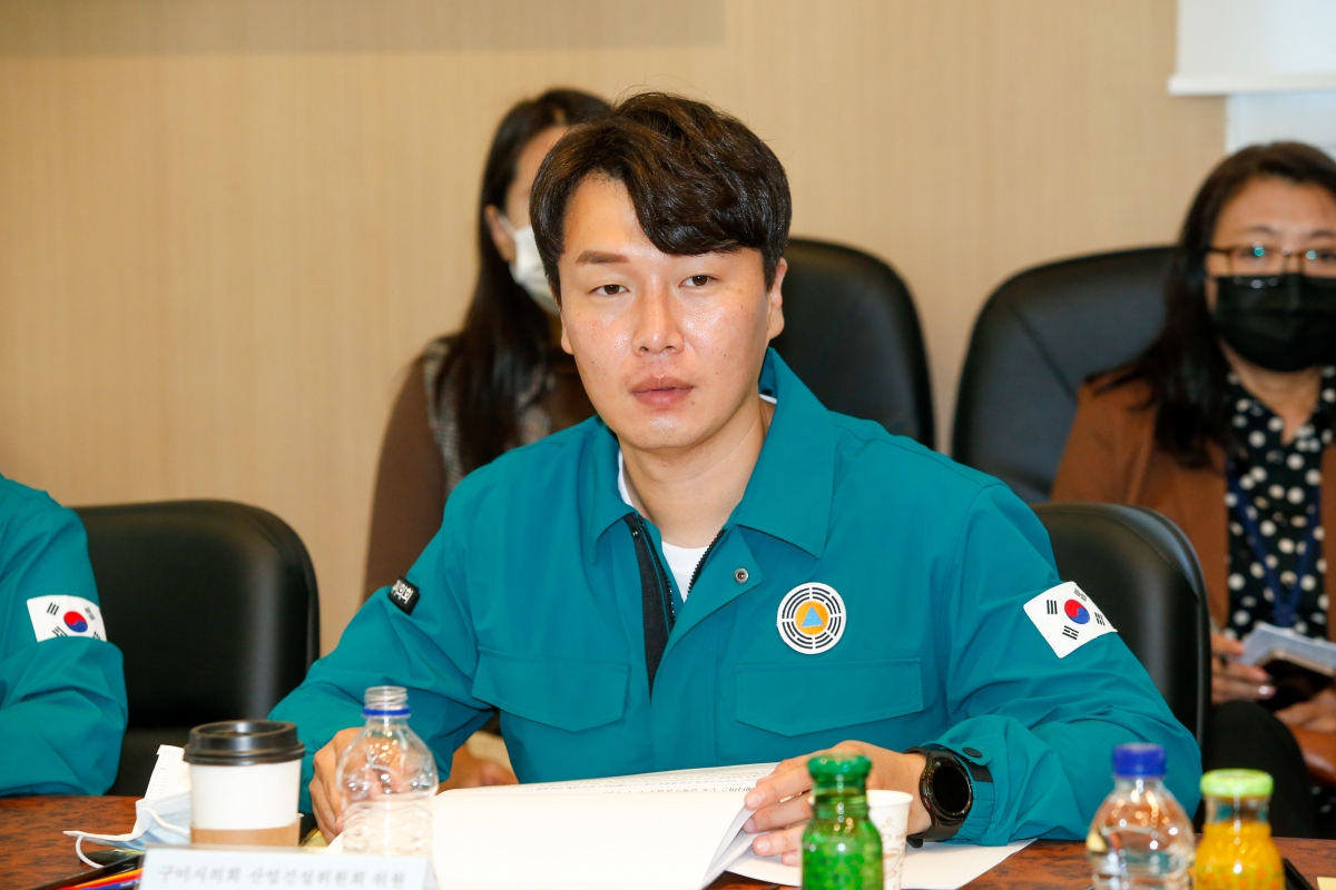 20221020-041[_P7U7523-제262회 임시회시 산업건설위원회 구미전자정보기술원 현장방문활동.JPG
