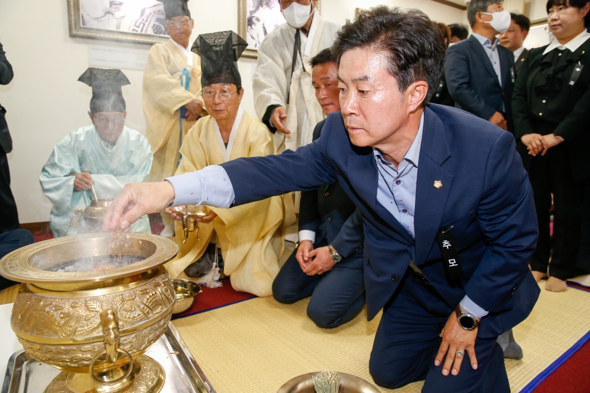 20221026-033[_P7U8651-박정희 대통령 43주기 추모제 및 추도식.JPG