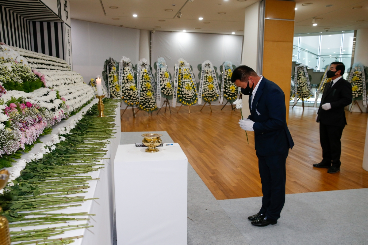 20221104-005[_P7U0003-이태원 사고 사망자 도민분향소 조문.JPG