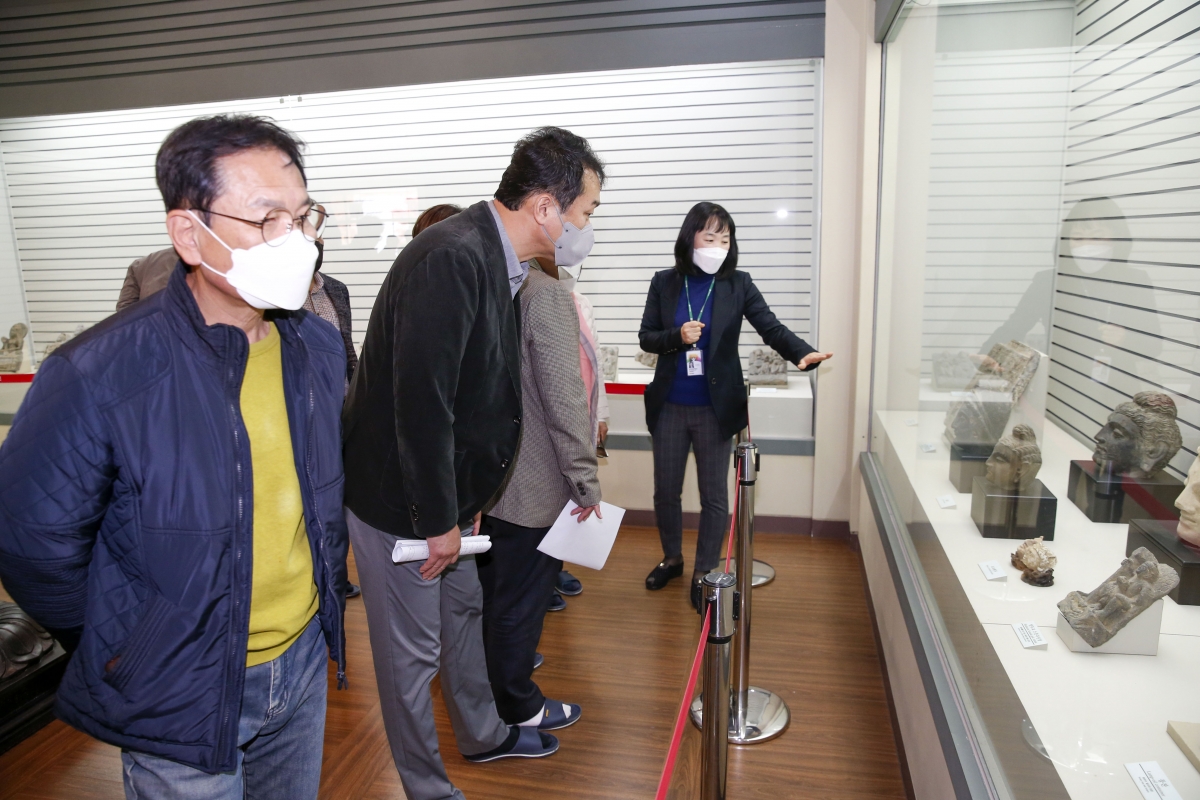 20221108-034[_P7U0546-1-폐회중 기획행정위원회 전남 영광군 백제불교 최초도래지 비교견학.jpg