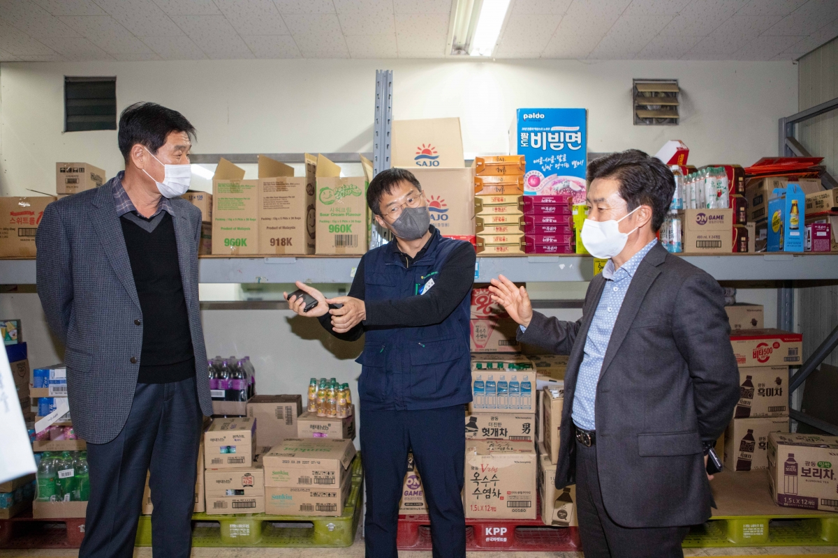 20221109-175[IMG_2895-폐회중 산업건설위원회 경남 김해시 농산물종합유통센터 비교견학.JPG
