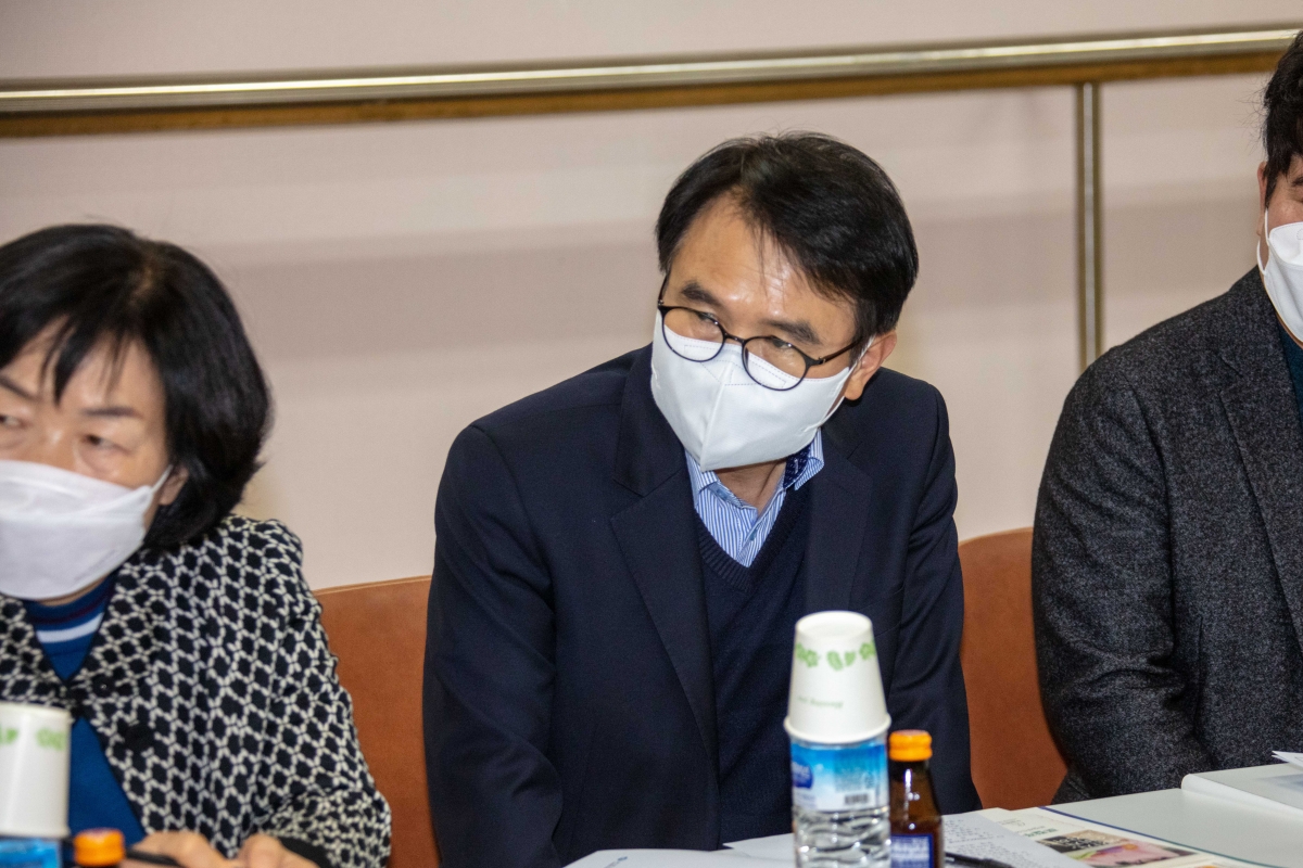 20221109-164[IMG_2876-폐회중 산업건설위원회 경남 김해시 농산물종합유통센터 비교견학.JPG