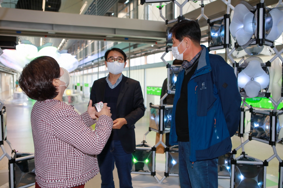 20221110-034[IMG_3074-폐회중 산업건설위원회 부산광역시 해운대 F1963 복합문화공간 비교견학.JPG