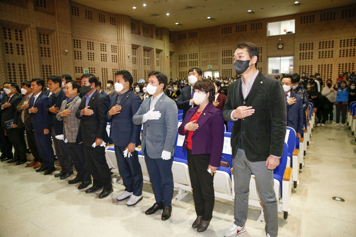 20221118-002[_P7U1640-1-대한안마사협회 경북지부 제40주년 창립기념식 및 보수교육.jpg