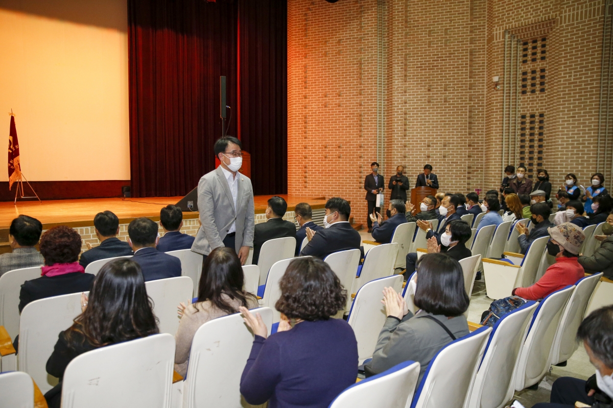 20221118-008[_P7U1658-1-대한안마사협회 경북지부 제40주년 창립기념식 및 보수교육.jpg