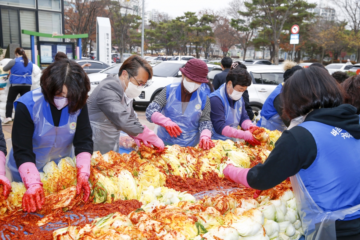 20221122-020[_P7U2059-1-바르게살기운동 구시미여성회 김장 및 밑반찬 행사.jpg