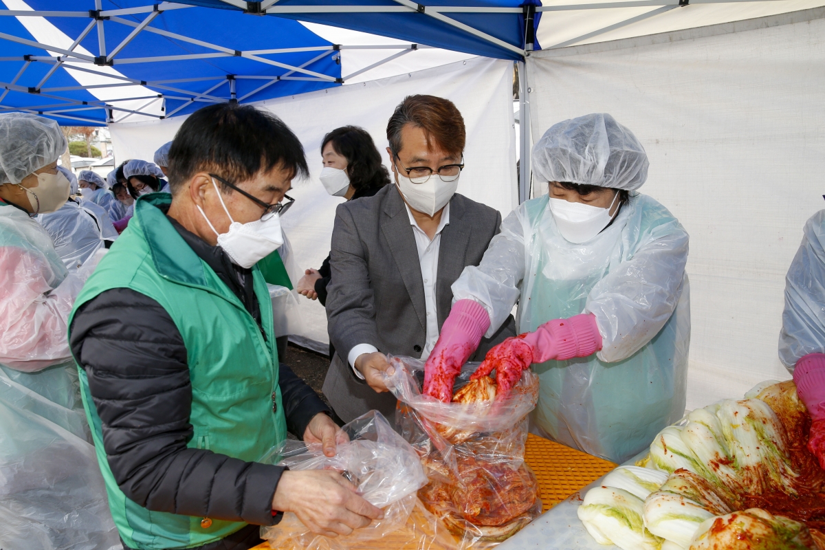 20221122-077[_P7U2230-1-2022 사랑의 김장담그기 행사.jpg