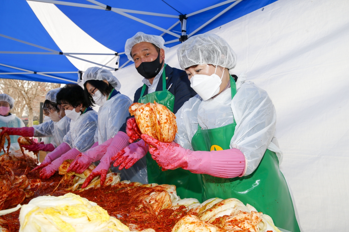 20221122-086[_P7U2248-1-2022 사랑의 김장담그기 행사.jpg