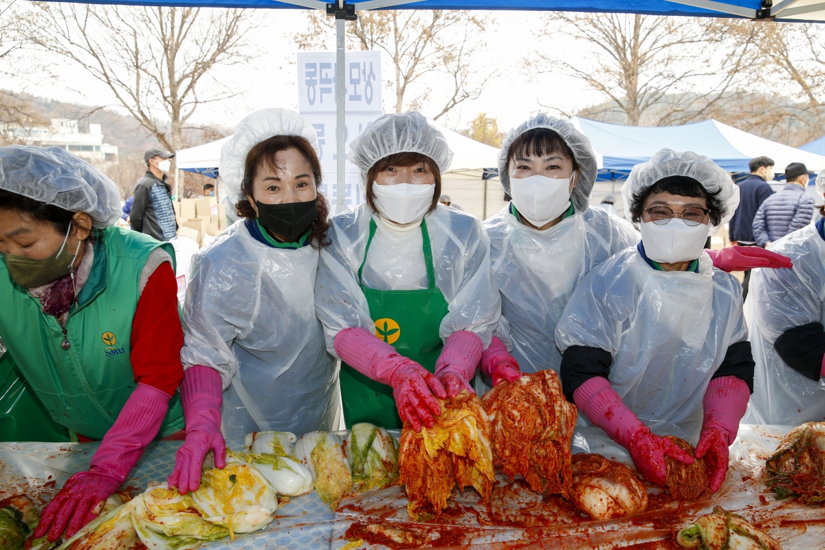 20221122-074[_P7U2207-1-2022 사랑의 김장담그기 행사.jpg