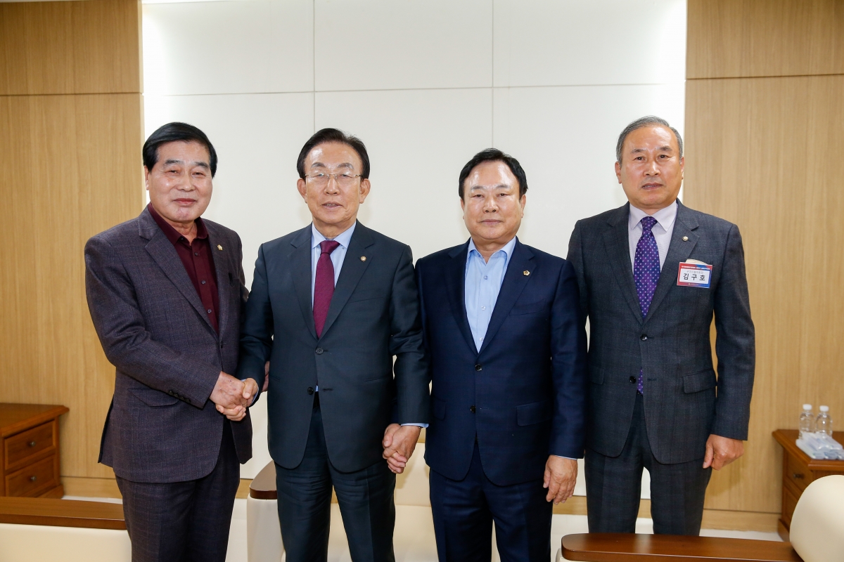 20221024-038[_P7U2395-제20기 민주평화통일자문회의 경북지역회의.JPG