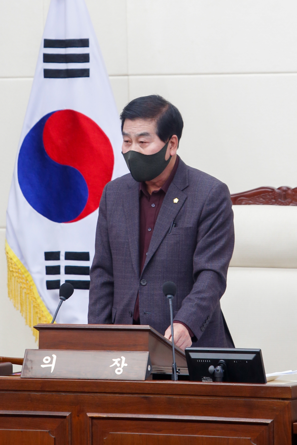 20221125-036[_P7U2762-제263회 구미시의회 제2차 정례회 제1차 본회의시 안주찬 의장 회의주재.JPG