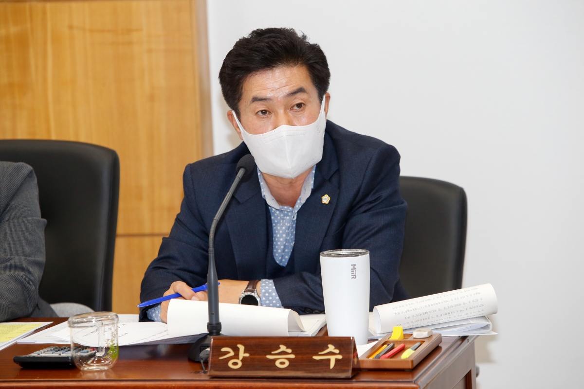 20221128-044[_P7U3069-제263회 구미시의회 제2차 정례회시 산업건설위원회 조례안 심사활동.JPG