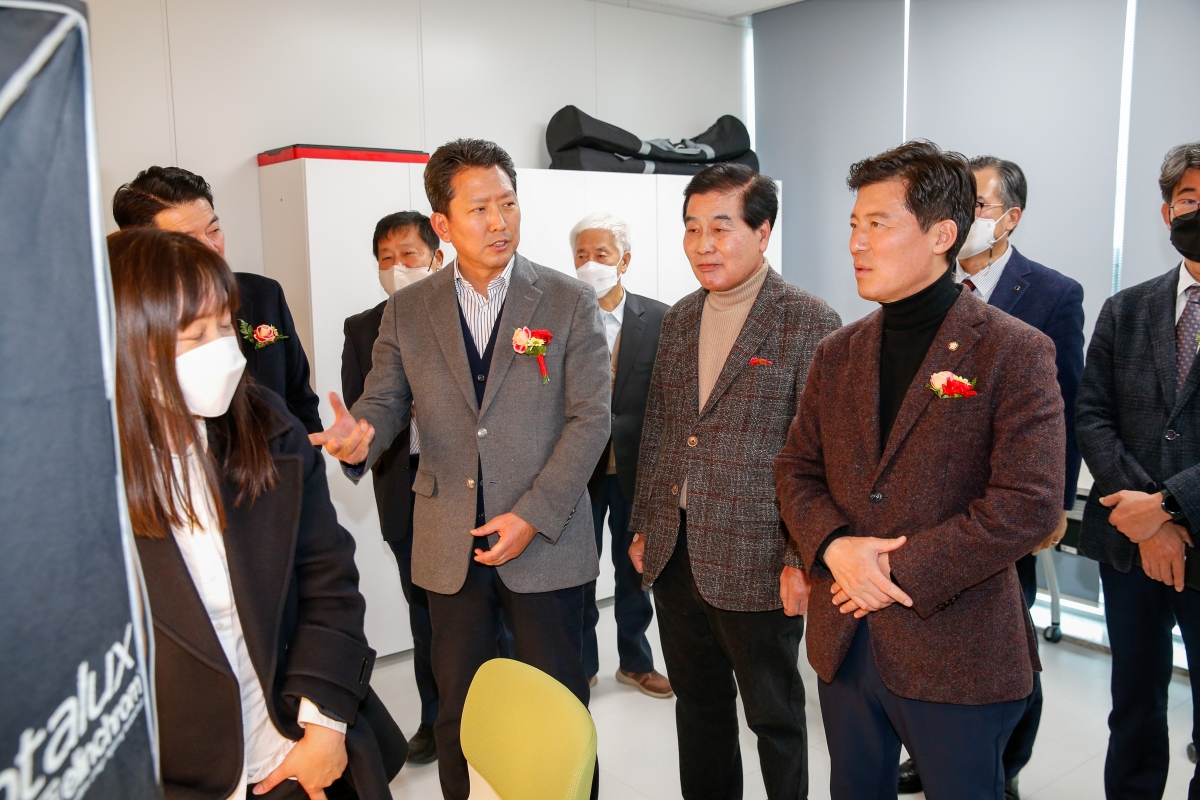20221130-045[_P7U3451-경북 디자인주도 제조혁신 1주년 기념행사.JPG