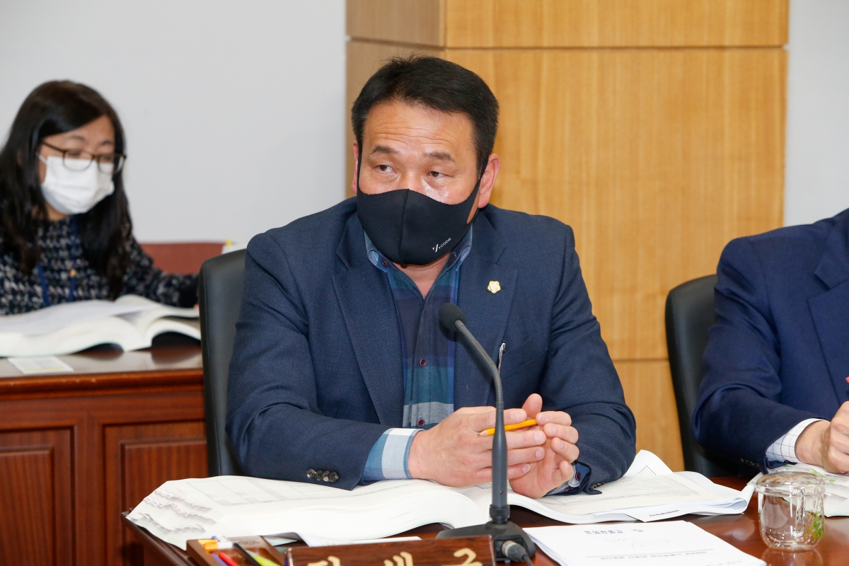20221129-059[_P7U3268-제263회 구미시의회 제2차 정례회시 산업건설위원회 2023년도 예산안 및 기금운용계획안 예비심사활동.JPG