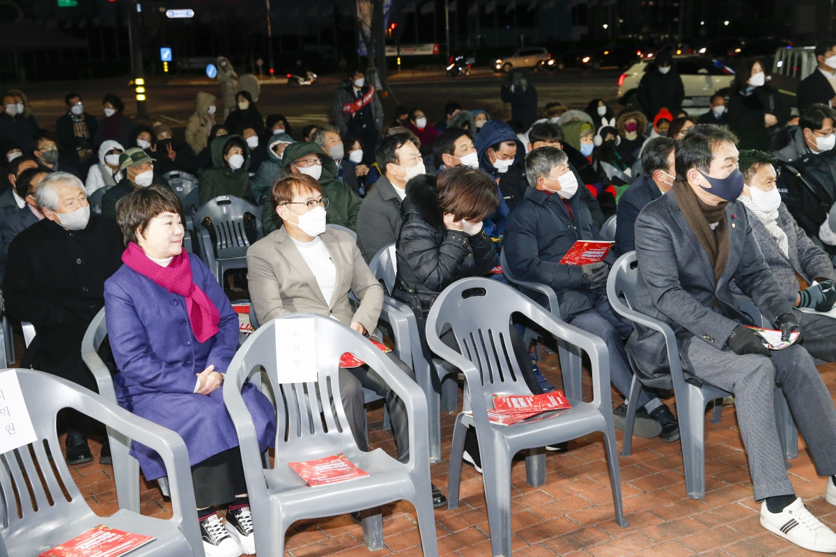20221204-009[_P7U4353-1-2022 구미시민과 함께하는 성탄트리 점등식.jpg