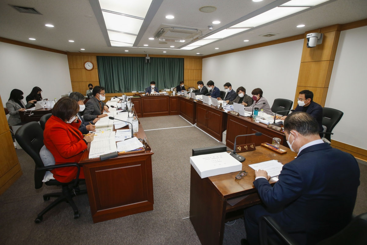 20221205-044[_P7U4638-제263회 구미시의회 제2차 정례회시 예산결산특별위원회 2023년도 예산안 및 기금운용계획안 심사활동.jpg
