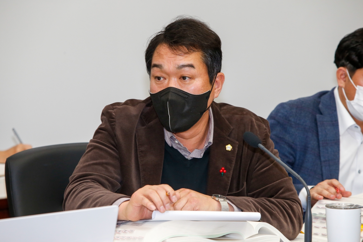 20221205-030[_P7U4505-제263회 구미시의회 제2차 정례회시 예산결산특별위원회 2023년도 예산안 및 기금운용계획안 심사활동.JPG