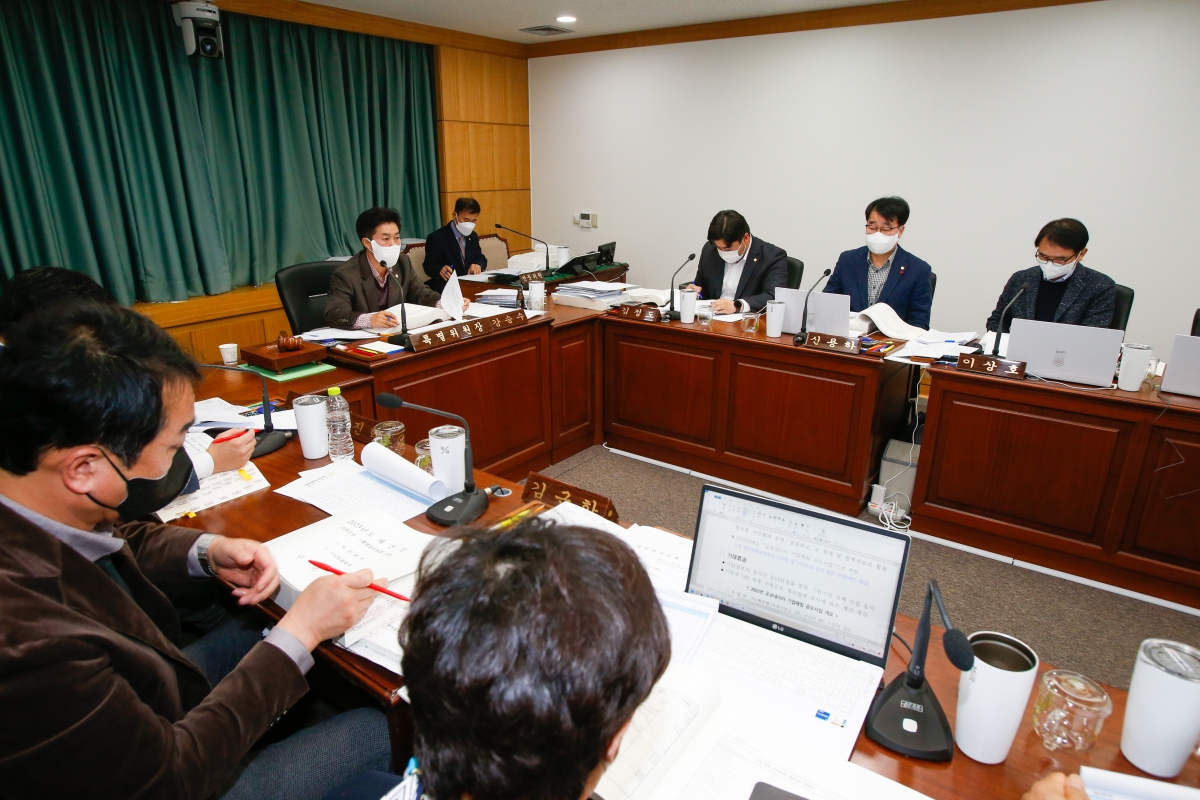 20221205-017[_P7U4468-제263회 구미시의회 제2차 정례회시 예산결산특별위원회 2023년도 예산안 및 기금운용계획안 심사활동.JPG