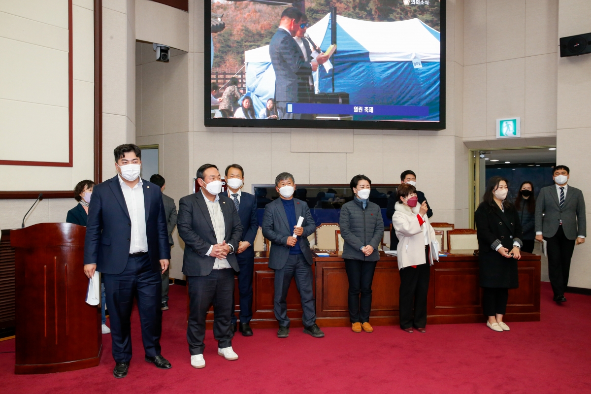 20221210-028[_P7U5152-구미시 청소년 참여기구 구미시의회 방문.JPG