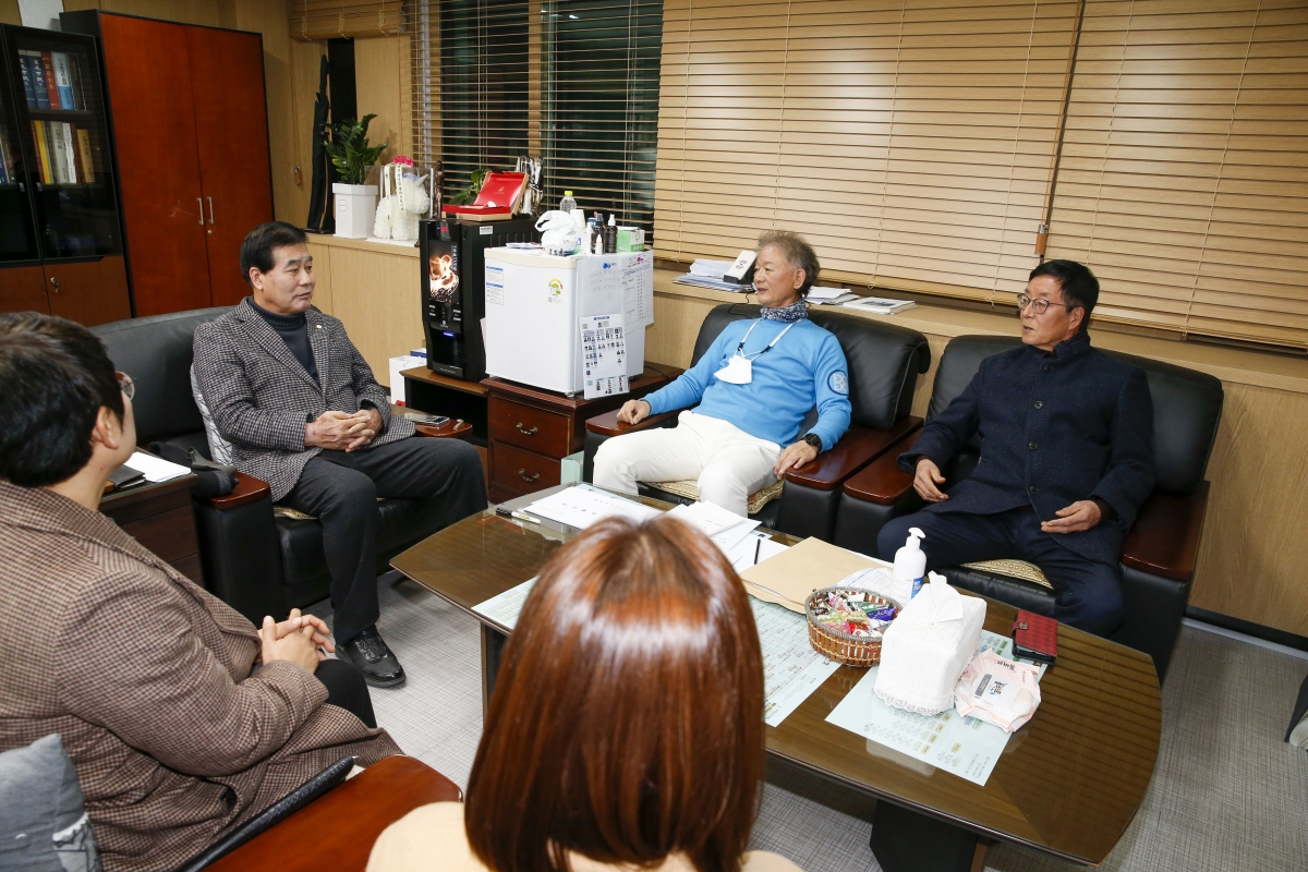 20221214-048[_P7U5746-1-세등회 의장실 방문.jpg