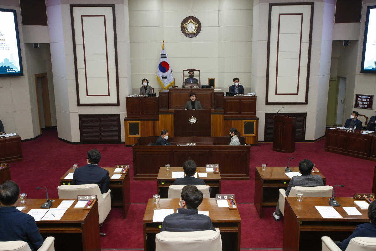 20221216-022[_P7U6111-1-제263회 구미시의회 제2차 정례회 제3차 본회의시 이지연 의원 5분 자유발언.jpg