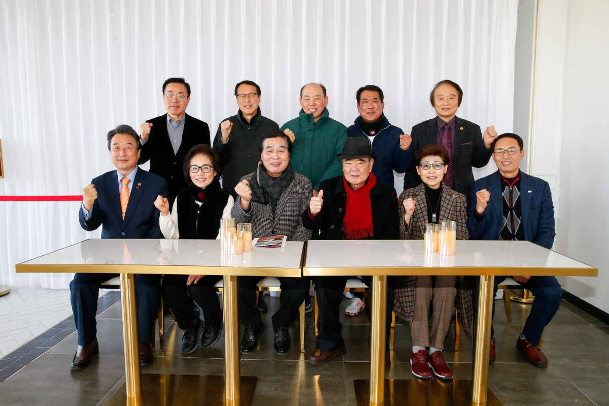 20221215-053[_P7U5919-경북경제포럼 오찬 및 간담회.JPG
