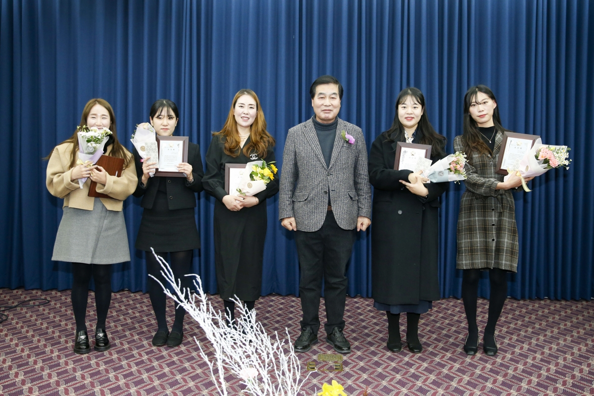 20221215-114[_P7U6051-1-구미시유치원연합회 2022년 정기총회.jpg