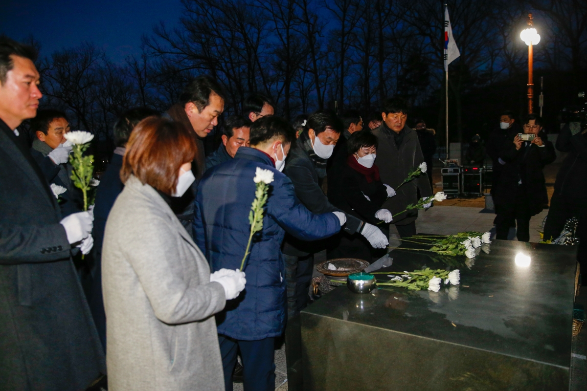 20230102-014[_P7U8002-2023 새해 충혼탑 참배.JPG