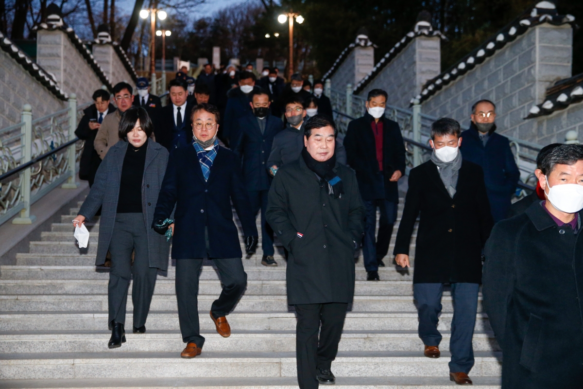 20230102-043[_P7U8066-2023 새해 충혼탑 참배.JPG