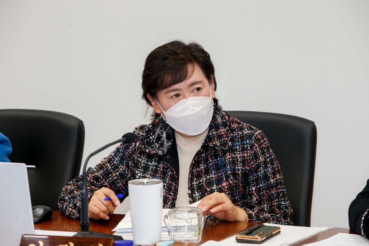 20230111-032[_P7U8850-제264회 임시회 산업건설위원회 조례안 심사활동.JPG