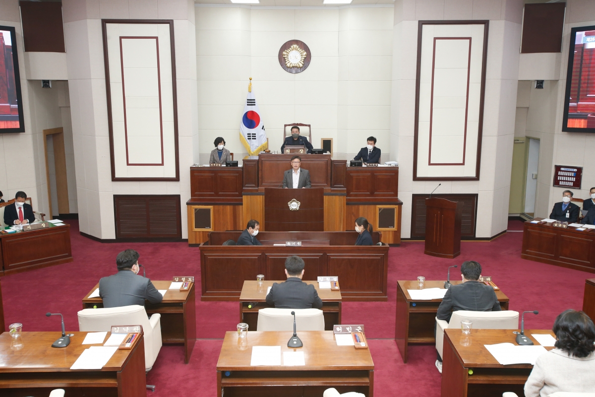20230117-007[_P7U9280-제264회 임시회 제4차 본회의시 김낙관 의원 5분 자유발언.JPG
