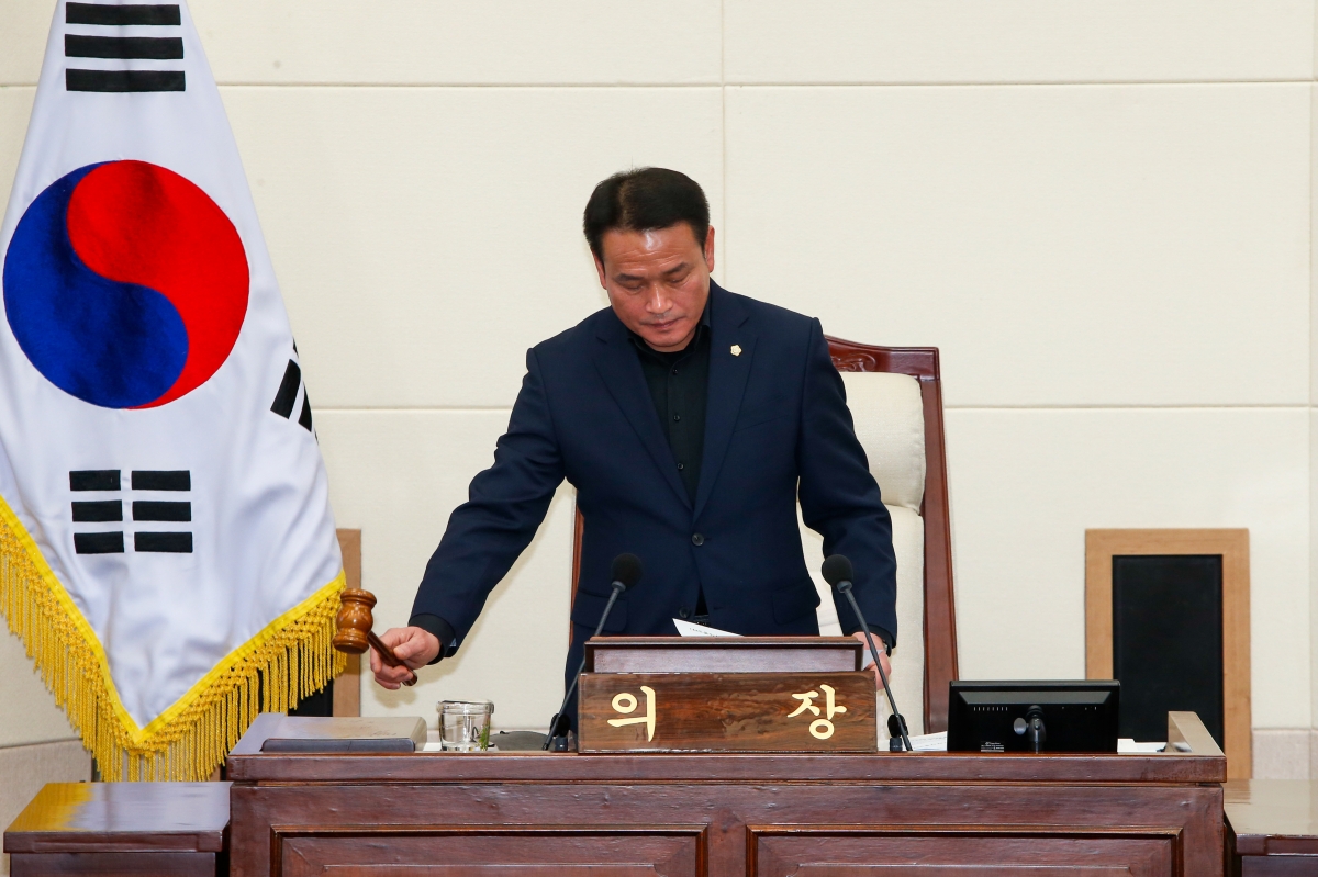 20230117-048[_P7U9381-제264회 임시회 제4차 본회의시 장세구 부의장 회의주재.JPG