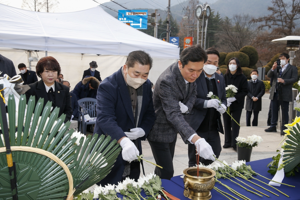 20230118-037[_P7U9591-1-박희광 선생 53주기 추모식.jpg