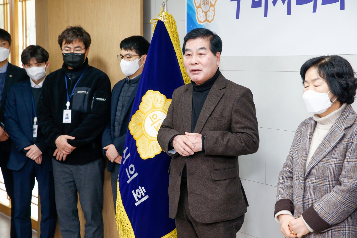 20230120-026[_P7U9904-안주찬 구미시의회의장 의회 직원들에게 설 덕담.JPG