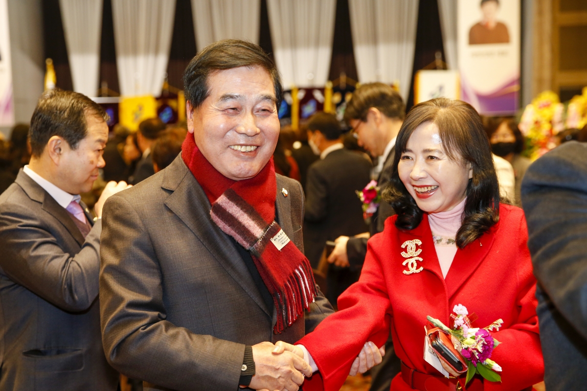 20230203-042[_P7U1059-1-경북 여성기업인협의회 회장 이·취임식.jpg