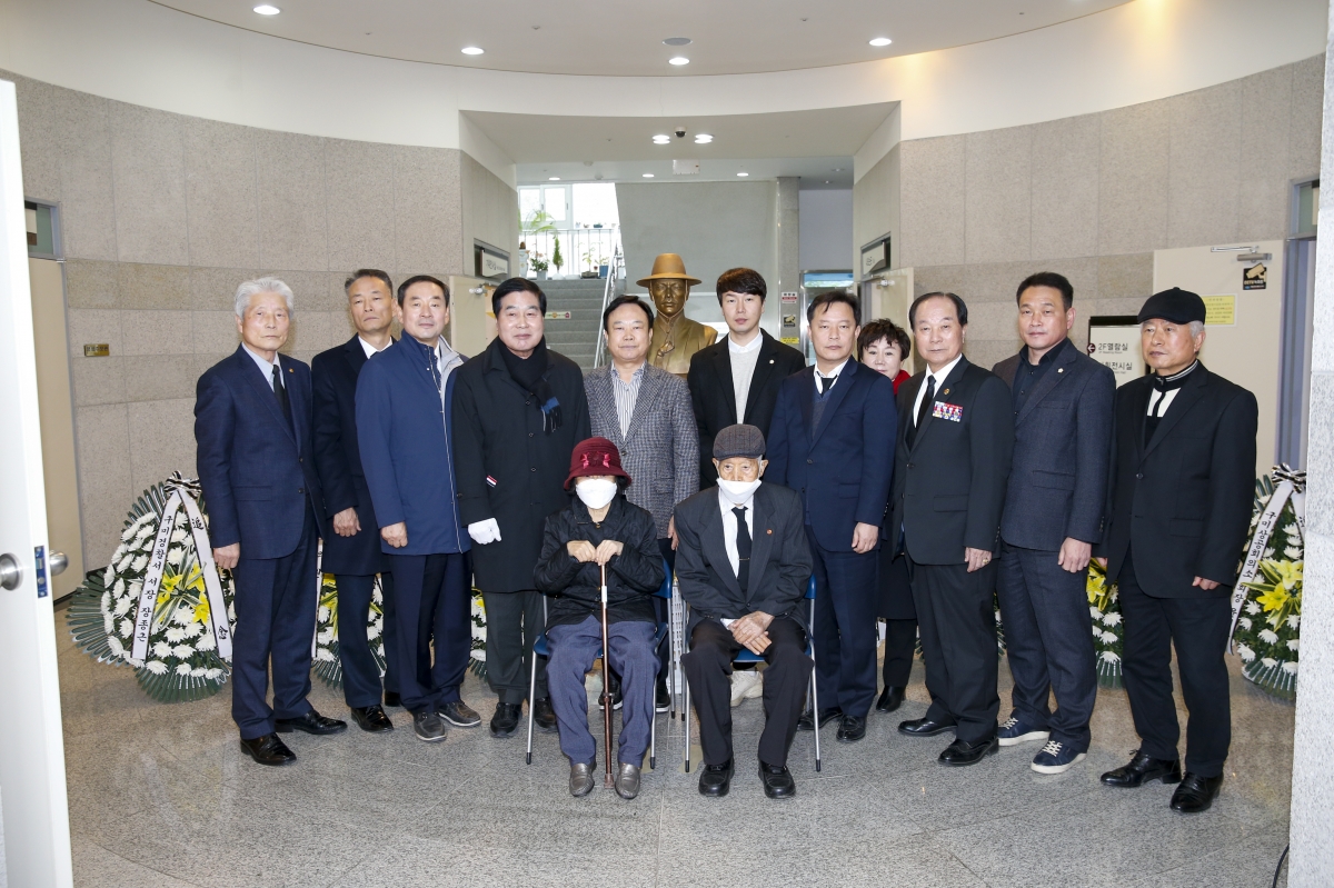 20230301-040[_P7U3279-1-3·1절 기념 왕산 허위 선생 추념.jpg
